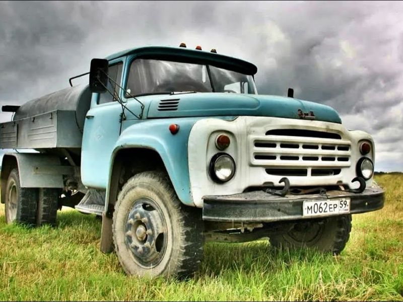 Легендарный ЗИЛ-130: обзор и технические характеристики советского среднетоннажного грузовика