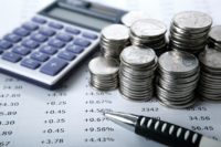 Пени за просрочку доставки груза: когда начисляется и в каком размере, как прописывается в договоре и рассчитывается