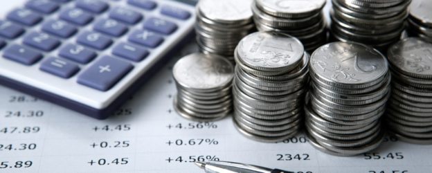 Пени за просрочку доставки груза: когда начисляется и в каком размере, как прописывается в договоре и рассчитывается